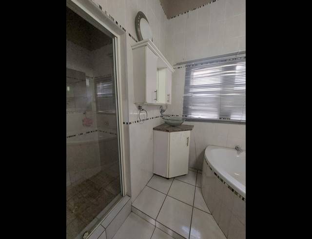 4 BEDROOM HOUSE FOR SALE IN VAALPARK
